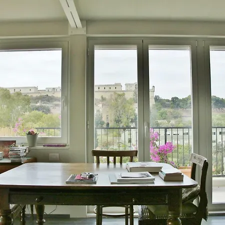 Mini Attico Panoramico Con Terrazza Apartmán