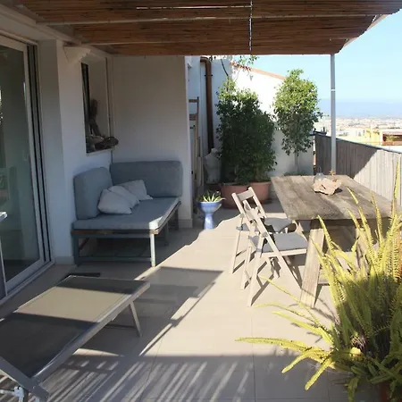 Mini Attico Panoramico Con Terrazza アパート カリアリ